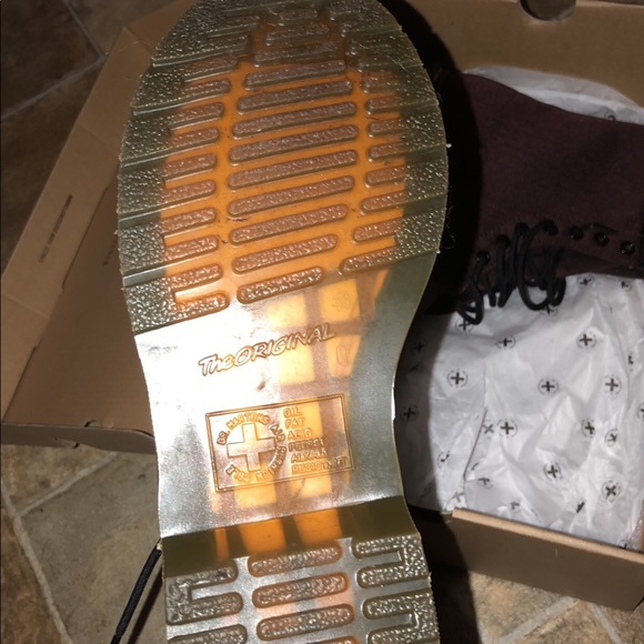 Dr. Marten boots (burgundy) - Picture 3 of 3